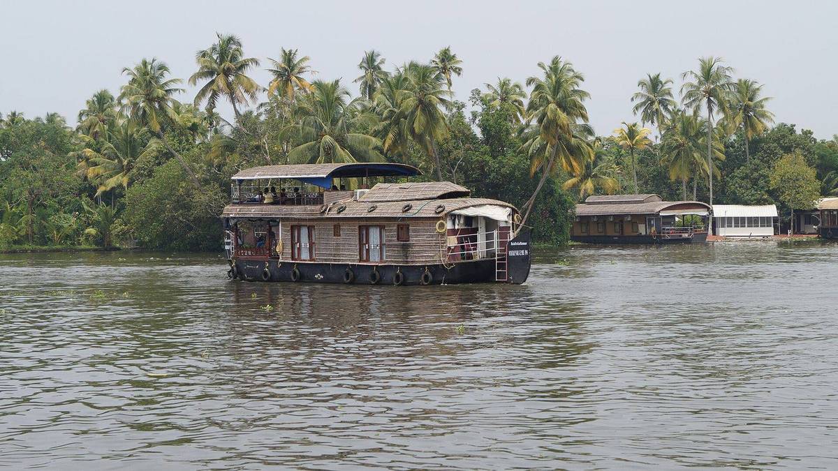 Alleppey Houseboat Night